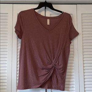 Side knot Altar’d State shirt